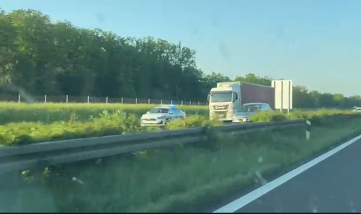 Strava na A1: Muškarac poginuo kraj Donje Zdenčine.  Udario ga kamion dok je stajao kraj vozila