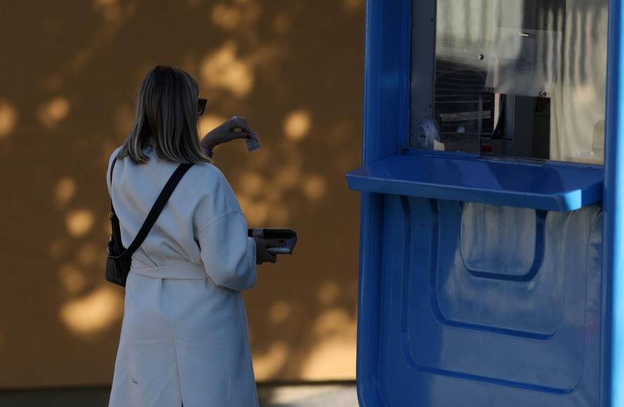 'Najvažnije mi je bilo zagrliti kćer, napisala sam knjigu za majku koja je umrla od korone'