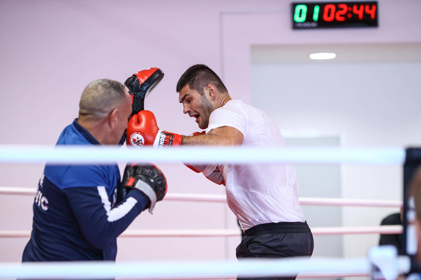 Zagreb: Trening Filipa Hrgovića uoči subotnjeg meča s Amirom Mansourom