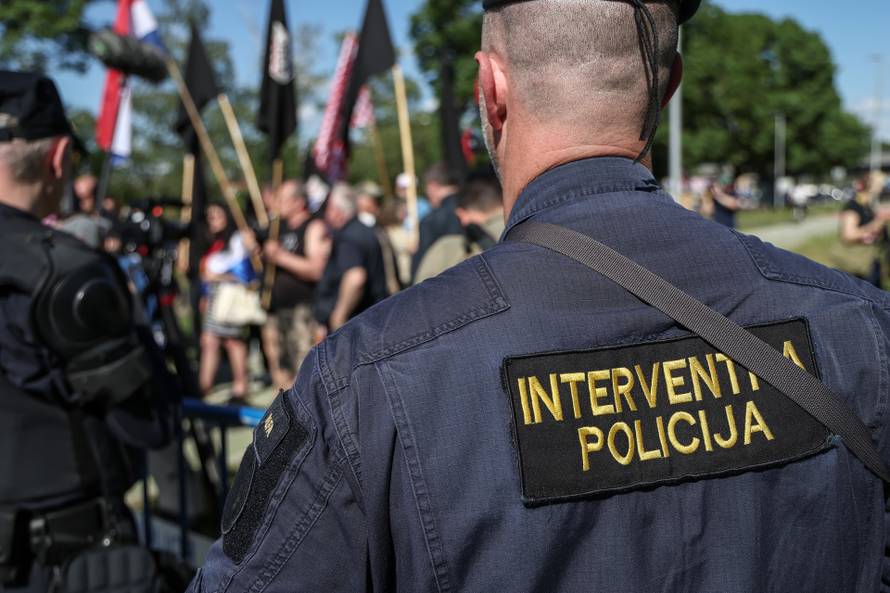 Zagreb: Dražen Keleminec sa svojim pravašima došao na Trnjanske kresove