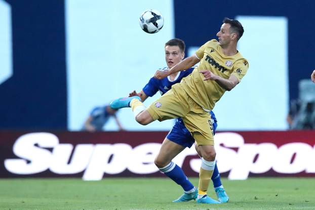 Dinamo i Hajduk u utakmici Superkupa na stadionu u Maksimiru