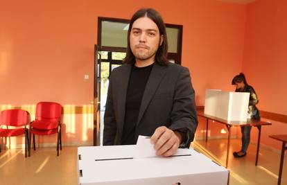 Sinčić na glasovanju: 'Lijep je dan, očekujem veliku izlaznost'