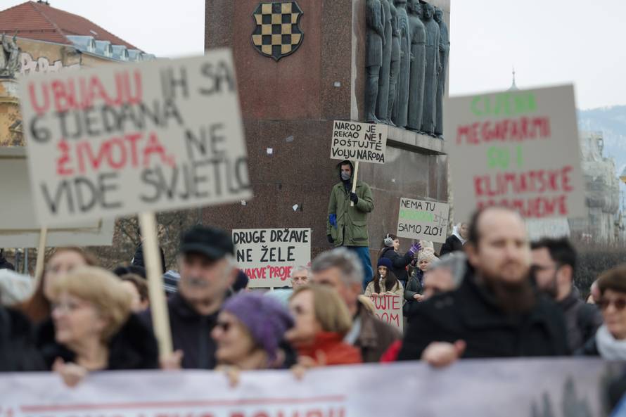 Zagreb: Prosvjed protiv kompleksa industrijskih megafarmi i klaonica peradi u Sisačko-moslavačkoj županiji