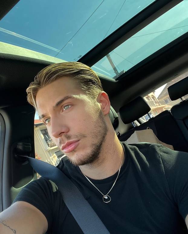 FOTO Influencer Marco Cuccurin  u prozirnoj košulji oduševio pratitelje: 'Za čarobnu večer'