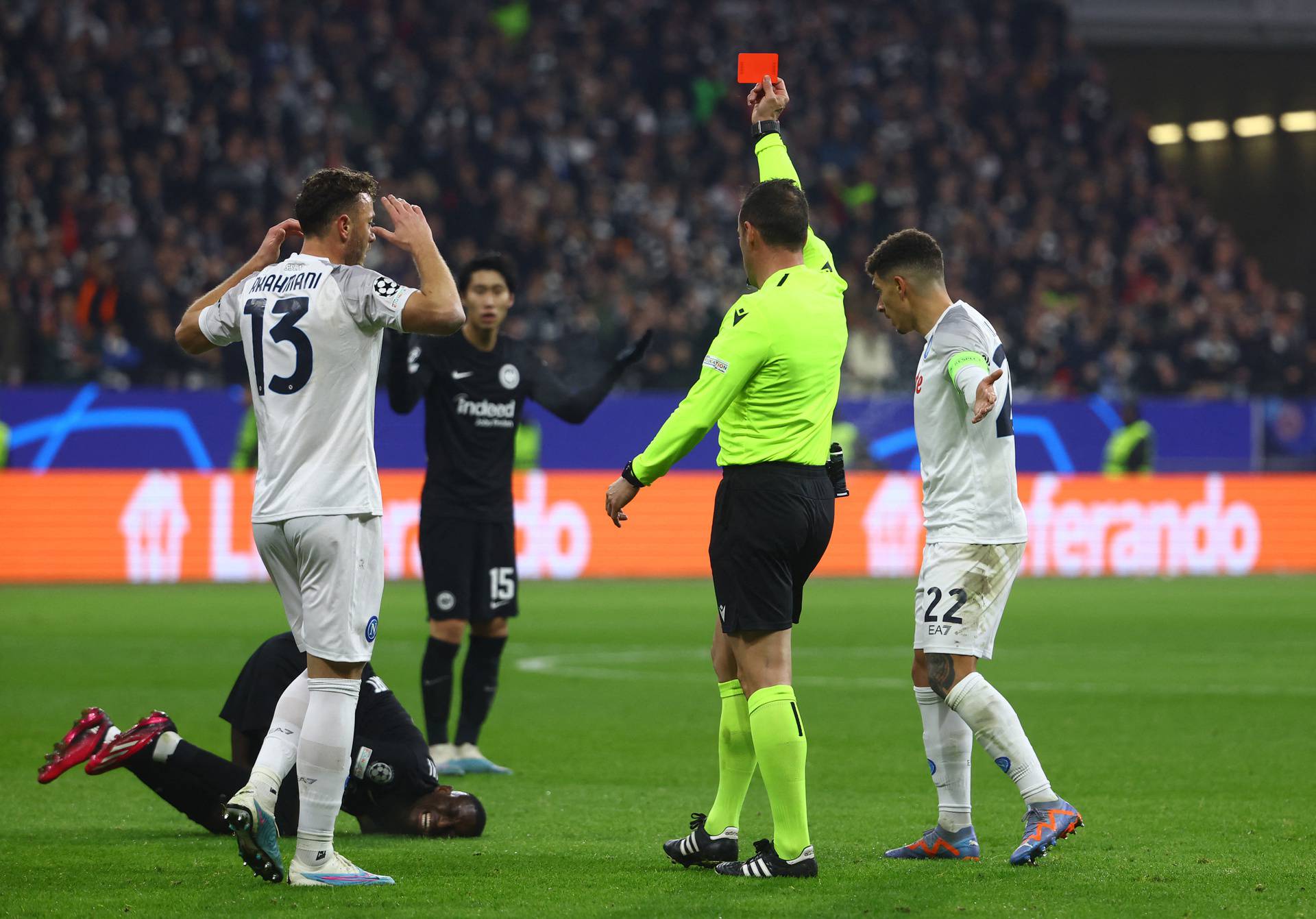 Champions League - Round of 16 First Leg - Eintracht Frankfurt v Napoli