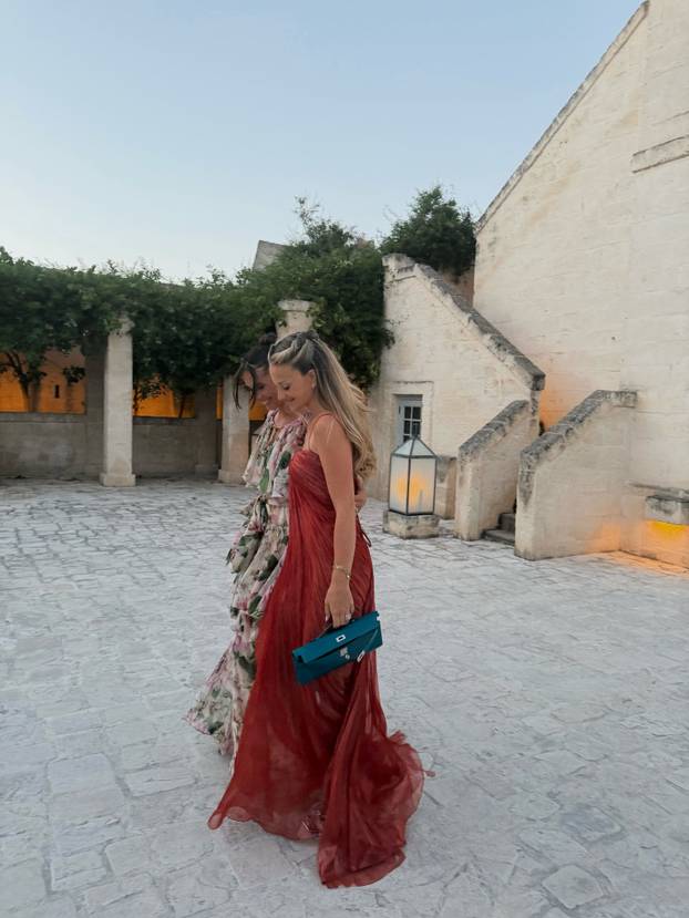 FOTO Izabel Kovačić objavila je fotke s Haalandovom curom, bile su zajedno na vjenčanju...