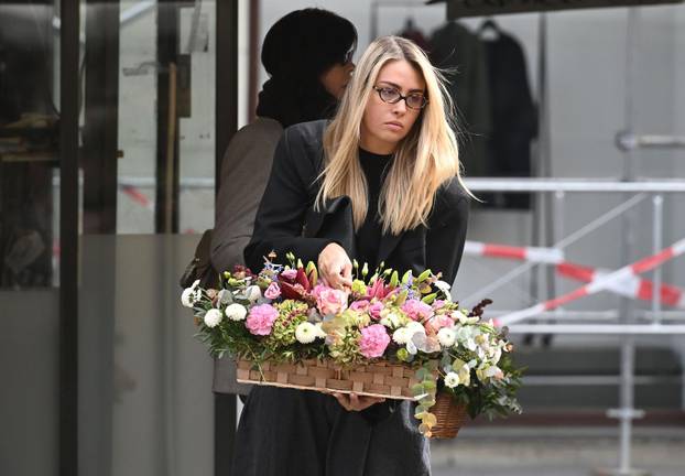 Zagreb: Anica Kovac sa kcerkom kupovala cvjece
