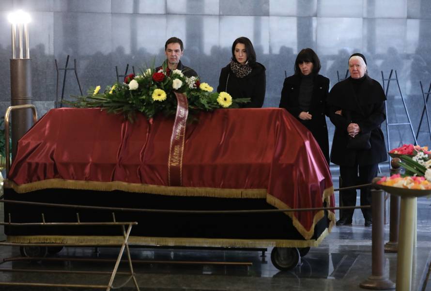 Milana Sijerkovića ispratili su uz pjesmu 'Tamo da putujem'