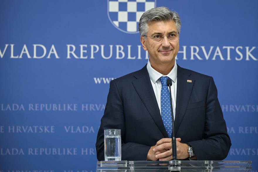 Konferencija za medije premijera Plenkovi&cacute;a nakon sastanka parlamentarne ve&cacute;ine