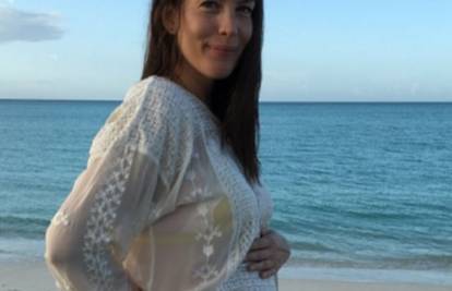 Rodila prije 11 mjeseci: Liv je otkrila da je ponovno trudna