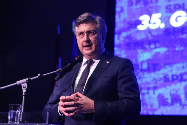 Split: Premijer Plenković na obilježavanju 35. godišnjice osnutka HDZ-a grada Splita