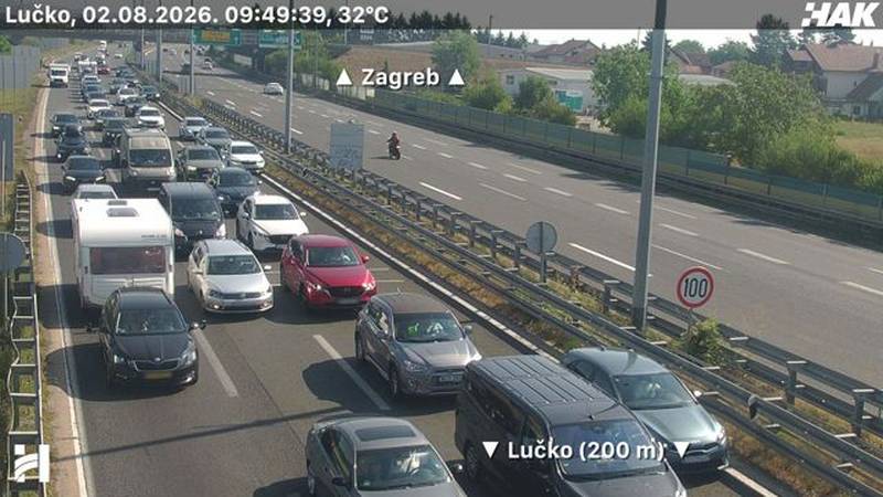 FOTO Gužve na autocestama od ranog jutra: 'Iz Zagreba pa sve do Karlovca treba čak dva sata'