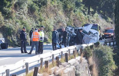 Detalji užasa kod Dubrovnika: Stijena pala s visine od 200 m, u nesreći poginuo putnik (31)