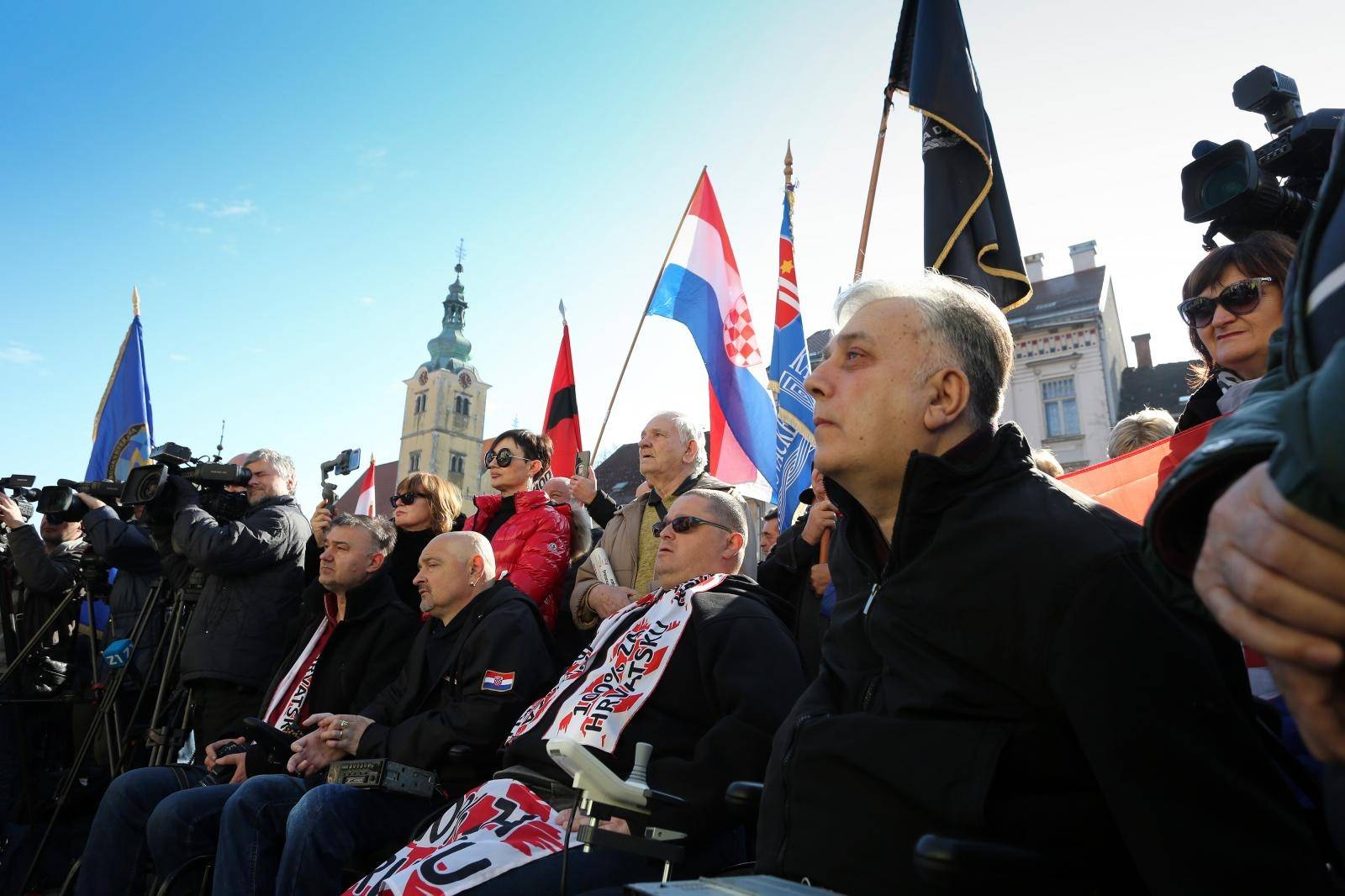 Prosvjed protiv Beljaka: Đuro Glogoški došao s autoradijem