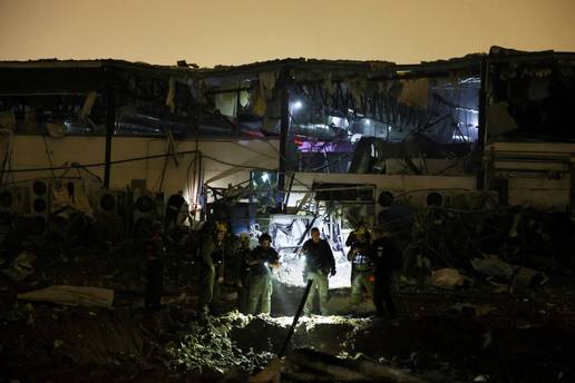 Iranske snage raketirale Izrael. Trump o&scaron;tro zaprijetio: 'Sljede&cacute;e ga&dstrok;amo mostove i elektrane!'