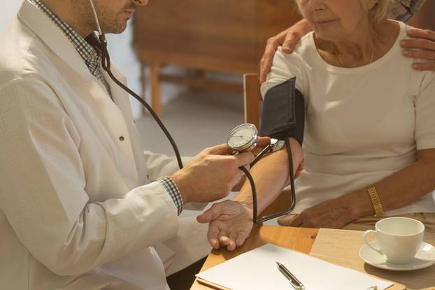 Older woman and hypertension