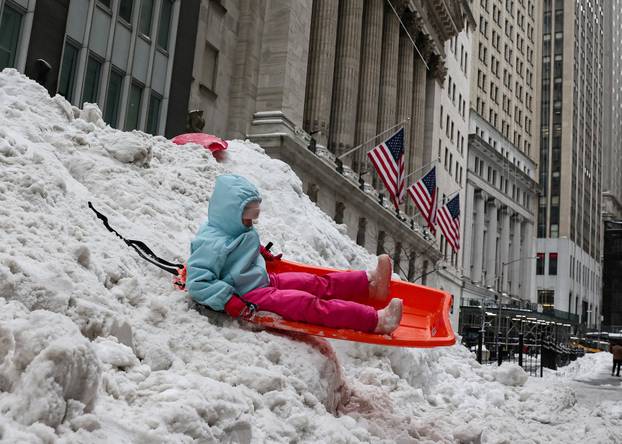 Major winter storm spreads across a large swath of the United States