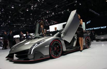 Lamborghini Veneno košta 26 mil. kuna, a bit će ih samo tri