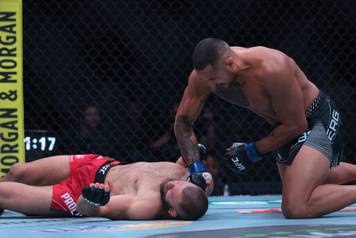 MMA: UFC 327- Prochazka vs Ulberg