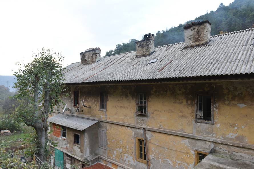 Vapaj: Jedem svaki treći dan i živim u zgradi koja se raspada