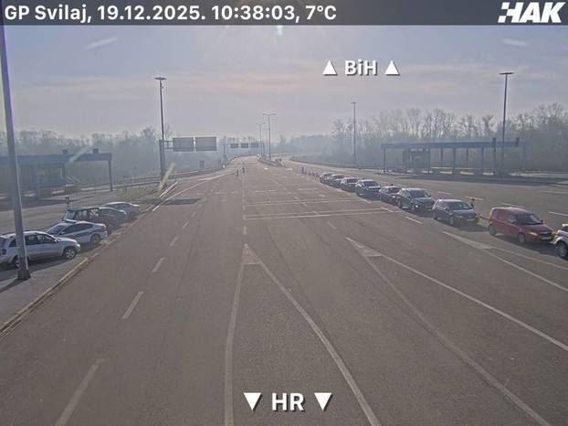 FOTO Pogledajte kaos na našim cestama! Počelo već na granici. Zagužvalo se i na ZG obilaznici!