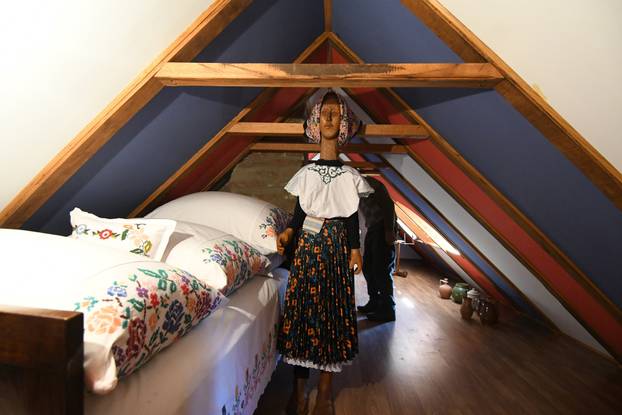 Podravske Sesvete: Umjetnička etno kuća Luka