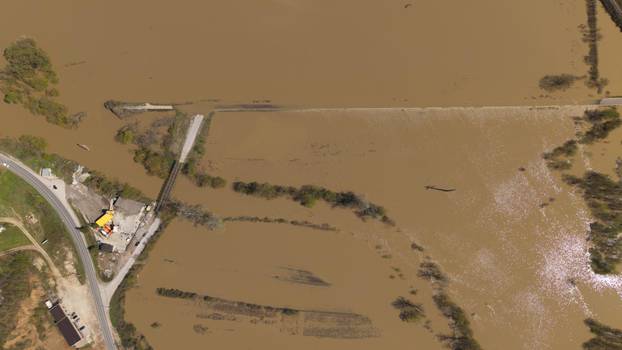 Na području Gračanice proglašeno je stanje neposredne opasnosti od poplava uslijed obilnih padavina