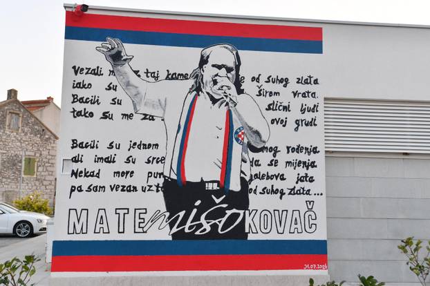 Tribunj: U centru mjesta oslikan mural Mati Miši Kova?u