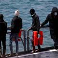 Osam migranata poginulo, 15 nestalih u vodama Tunisa
