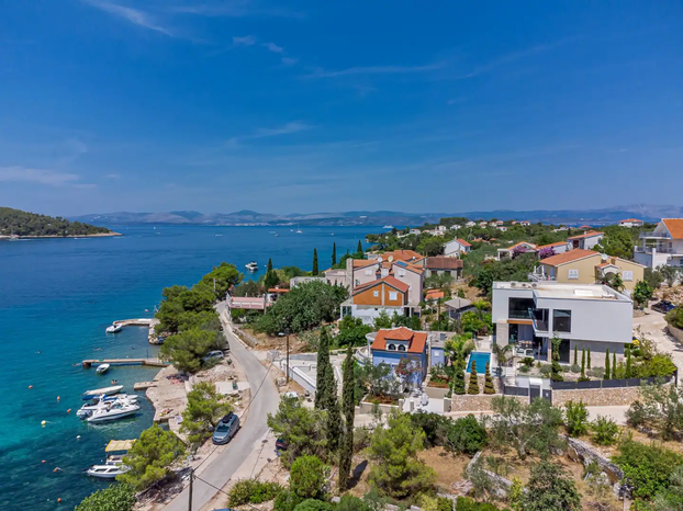 FOTO Luksuz na 'entu'! Zavirite u kuće naših slavnih na obali...