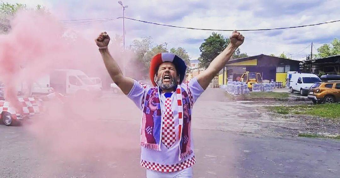 Mario Petreković podijelio ludu navijačku fotku: Ajmo Hrvatska!