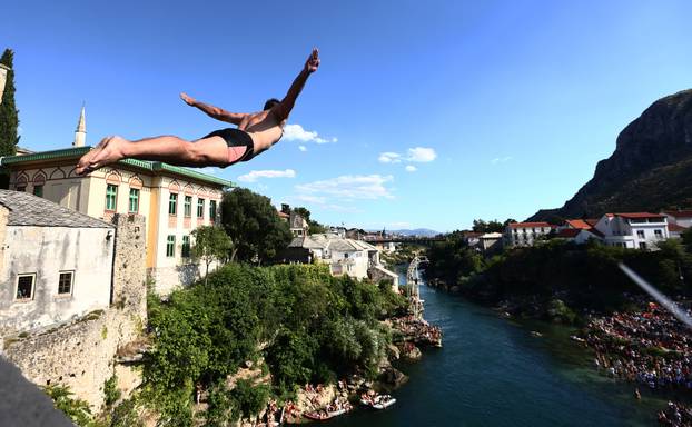 Mostar: 456. tradicionalni visinski skokovi sa Starog mosta