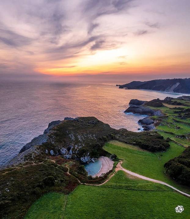 FOTO Kakvo čudo prirode! Ovo je najmanja pješčana plaža na svijetu, a duga je 40 metara