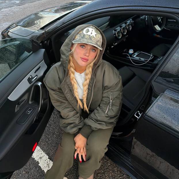 FOTO Bujna plavuša zavela je Vuškovićeva budućeg suigrača