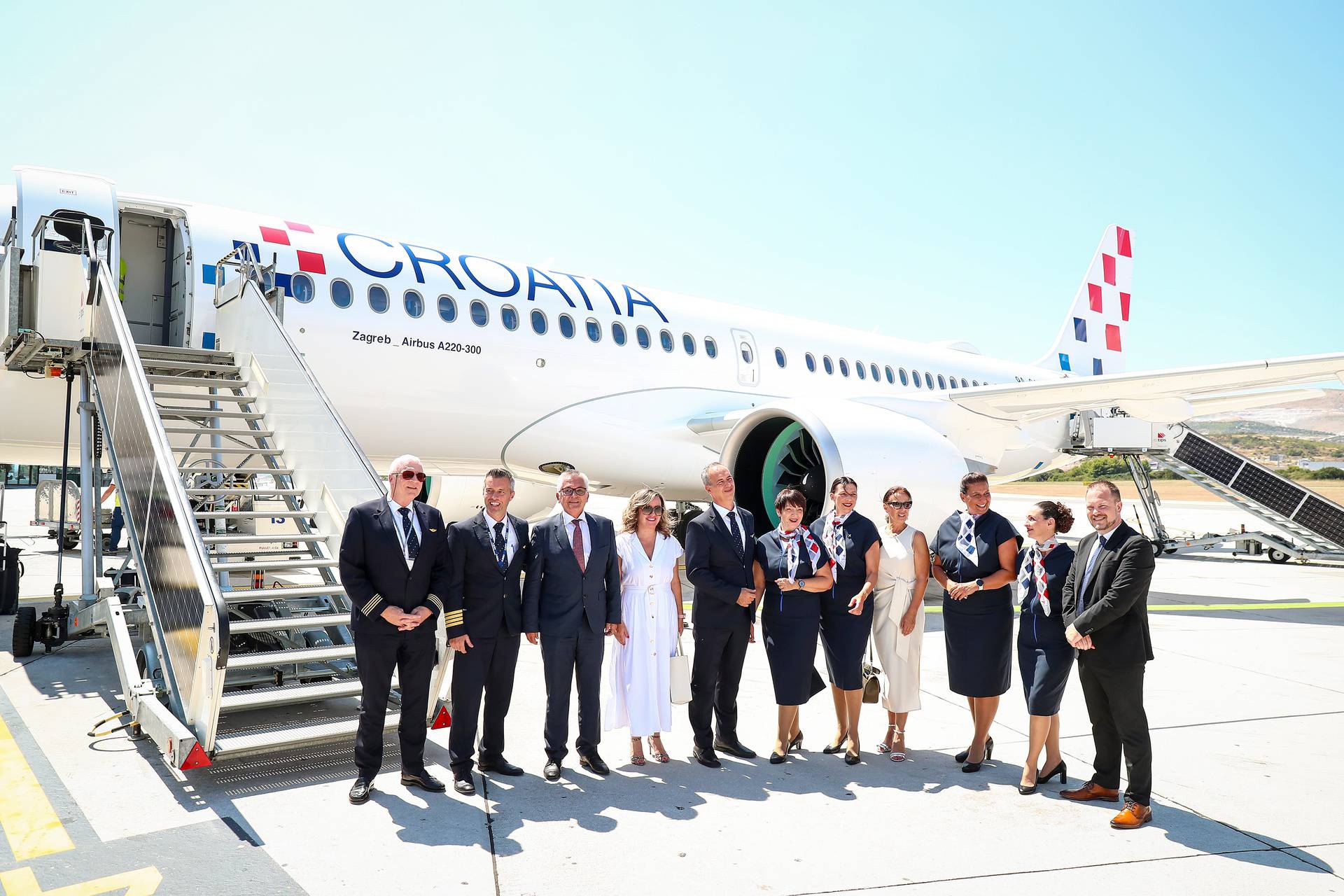 Svečani prvi let Croatia Airlines novim zrakoplovom Airbus A220 na letu Zagreb - Split