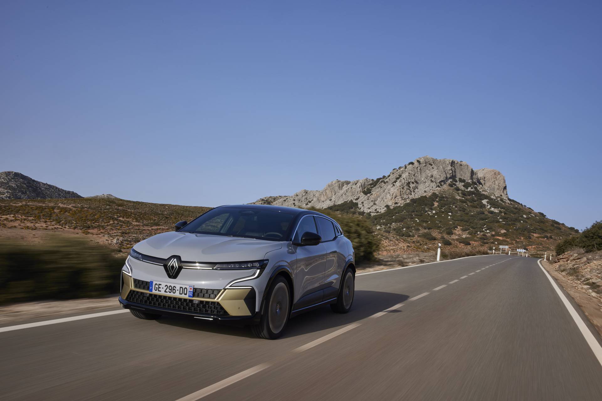 Megane E-Tech Electric: Počelo je novo doba za Renault, nema više dizela, benzinca, hibrida...