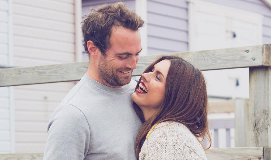 Usklađene: Bivša miss Turizma obukla isti kaput kao i glumica