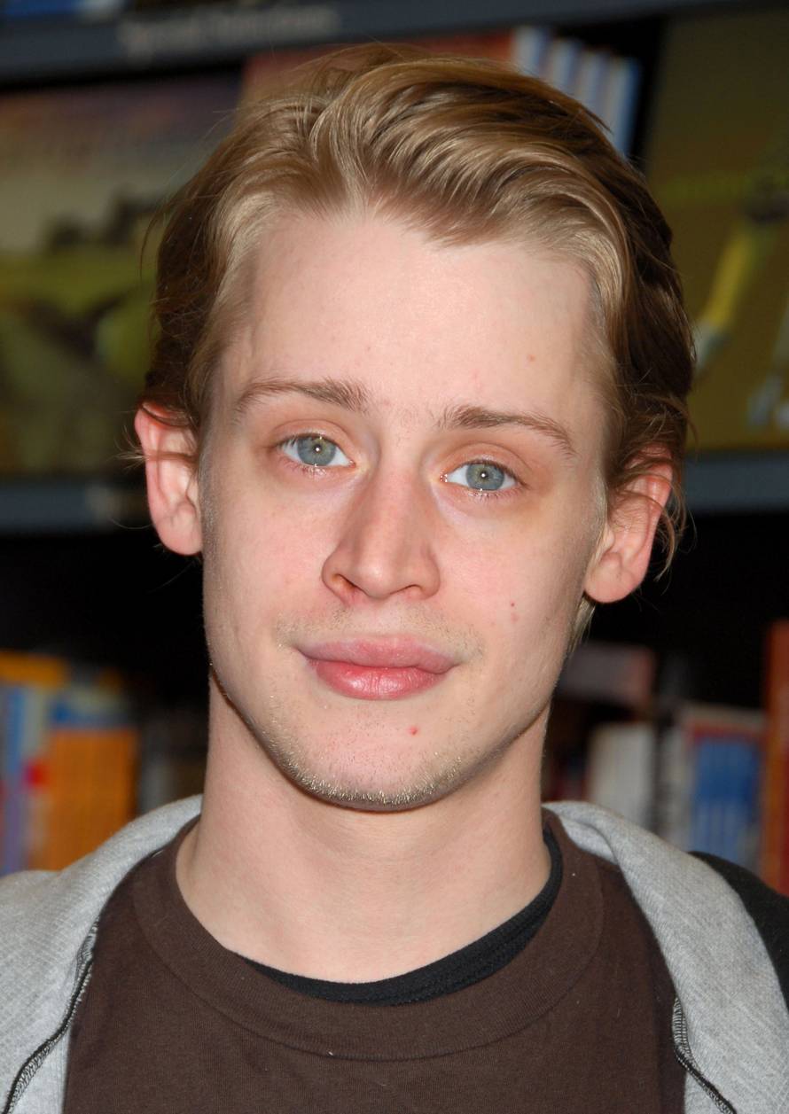 Macaulay Culkin Junior Book Signing