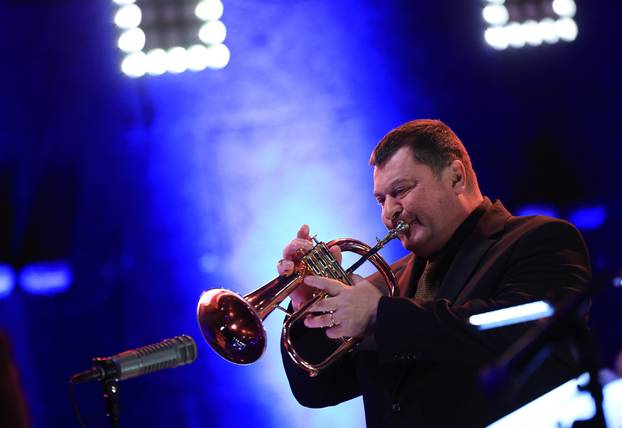 Zagreb: Jazz orkestar HRT-a i Miron Hauser uz osam istaknutih pijanista odali su počast Matiji Dediću 