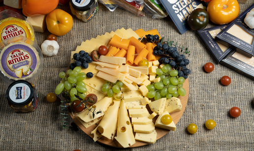 Ovo su kombinacije sira i voća koje će vas osvojiti na prvi griz