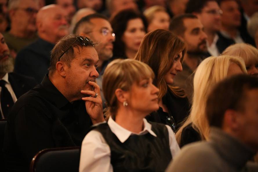 FOTO Emotivna komemoracija: O Halidu pričali njegovi bližnji, mnogi nisu mogli sakriti suze...