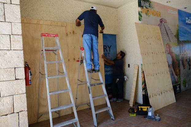 Preparations ahead of Hurricane Beryl, in Cancun