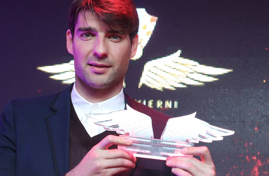 Hrabar, hrabriji, Čarli! Nagrada 'Vatrena krila' pripala Ćorluki