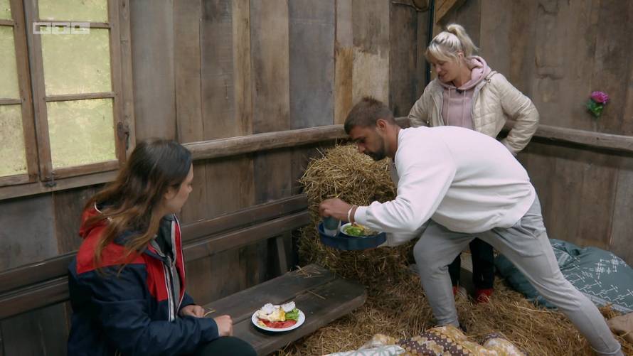 Iman napustila 'Farmu', vođe obitelji podijelili nove članove: 'Imam osjećaj da je sve na silu'