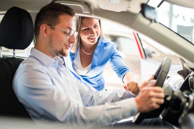Business,Car,Seller,Working,With,The,Client