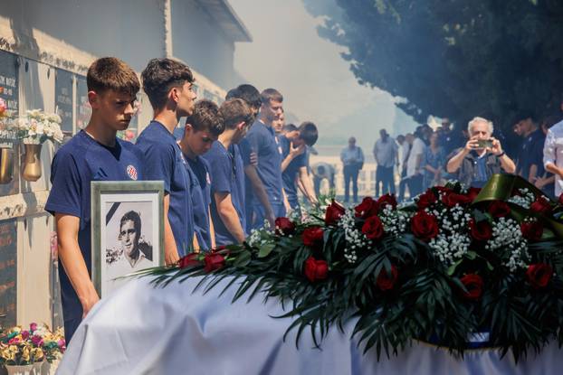 Split: Posljednji ispraćaj Ive Bege Hajdukovog igrača na Lovrincu