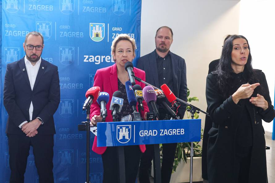 Tomaševi? i ZET predstavili nove niskopodne autobuse na elektri?ni pogon