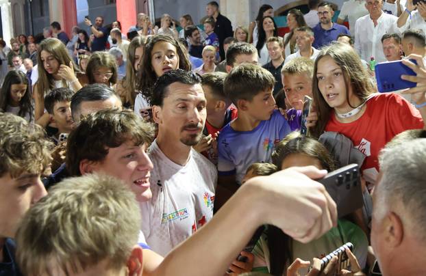 Split: Revijalna All-Star nogometna utakmica povodom 30. godišnjice Plazma Sportskih igara mladih