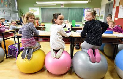 Učenici: 'Na pilates loptama bolje učimo i nismo nervozni’