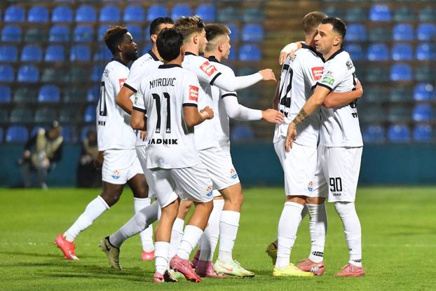 Varaždin: NK Varaždin i NK Slaven Belupo sastali se u 11. kolu Prve HNL